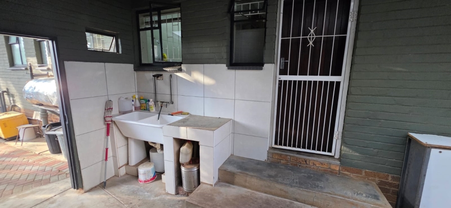 3 Bedroom Property for Sale in Flamwood North West